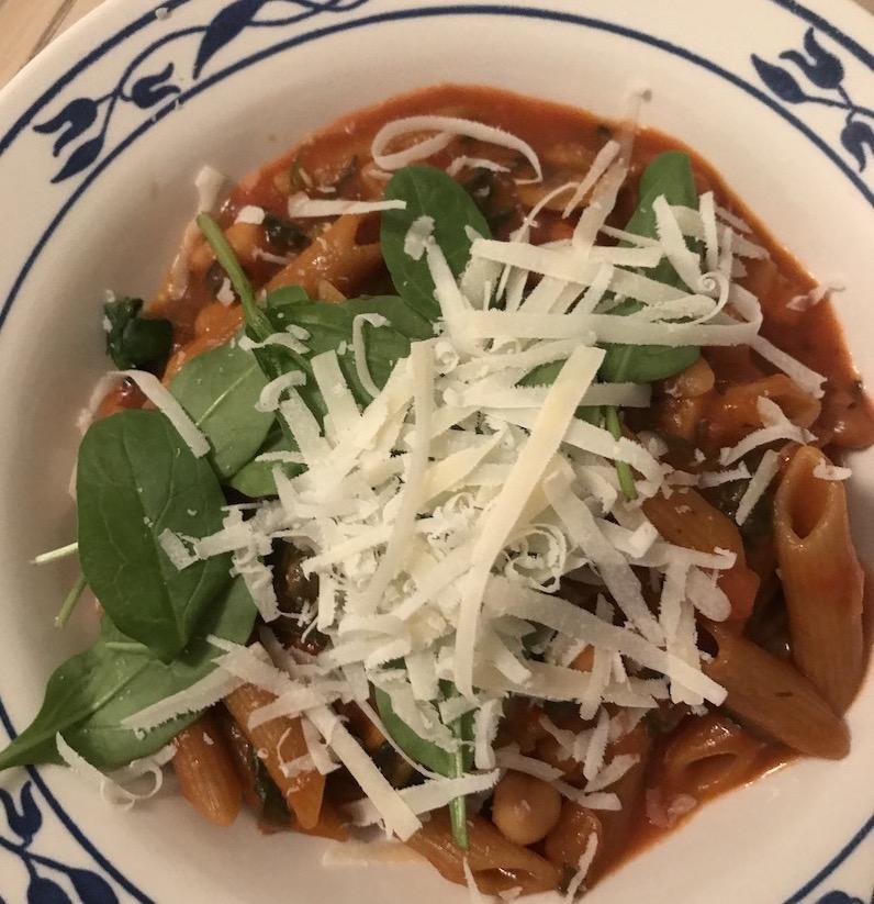 One pot pasta med svampe og spinat